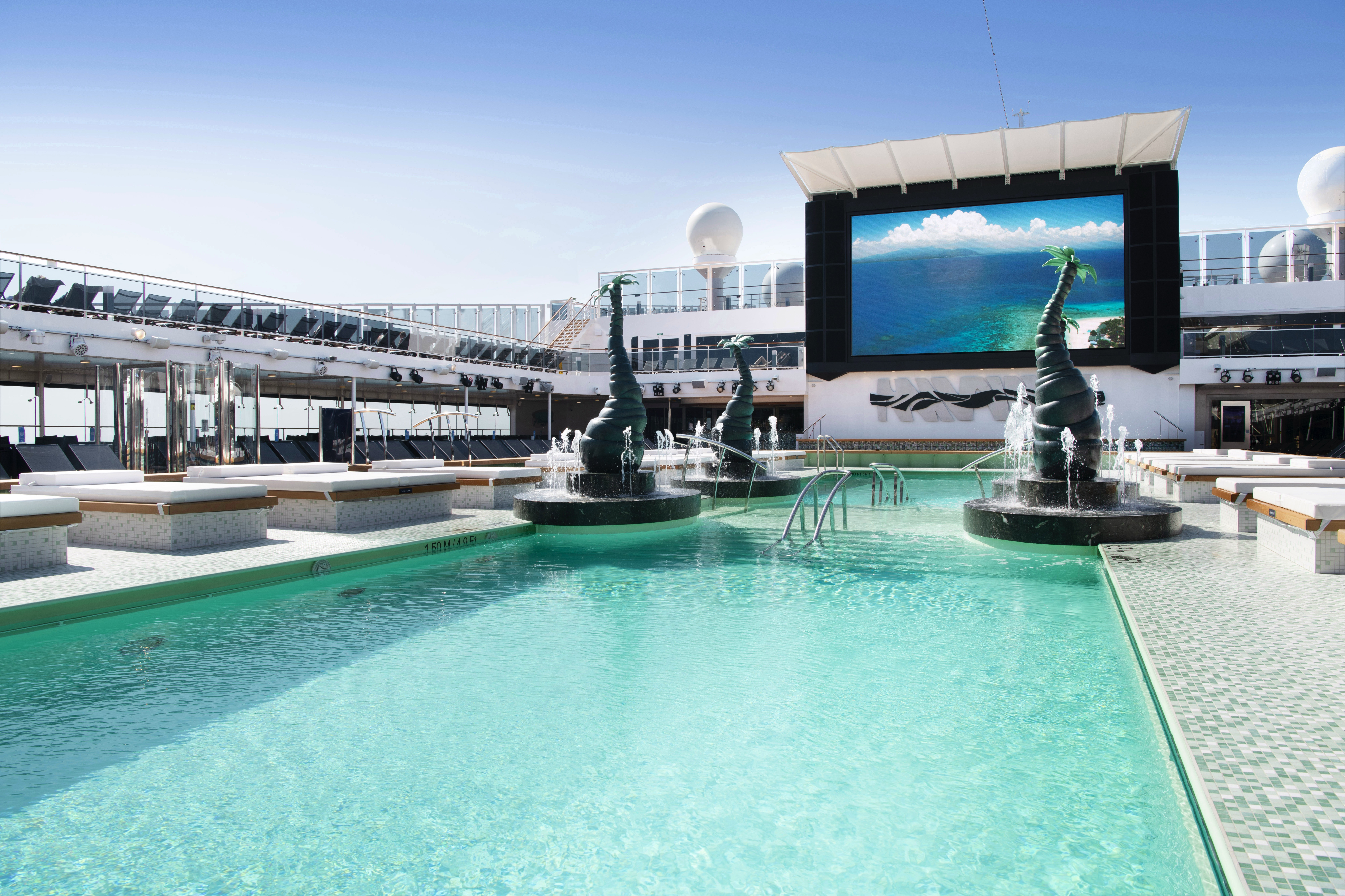 MSC Bellissima - Atmosphere Pool